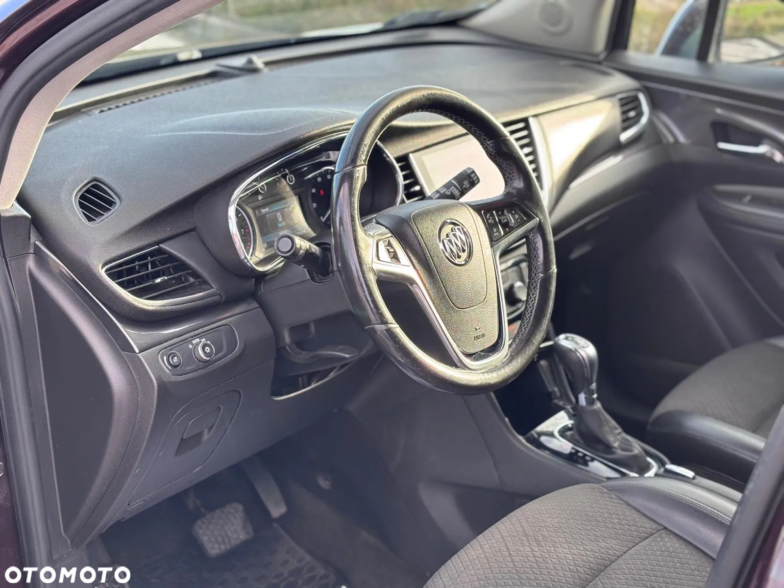 Buick Encore - 6