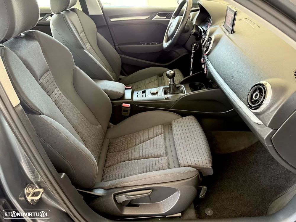 Audi A3 Sportback 1.6 TDI Sport - 47