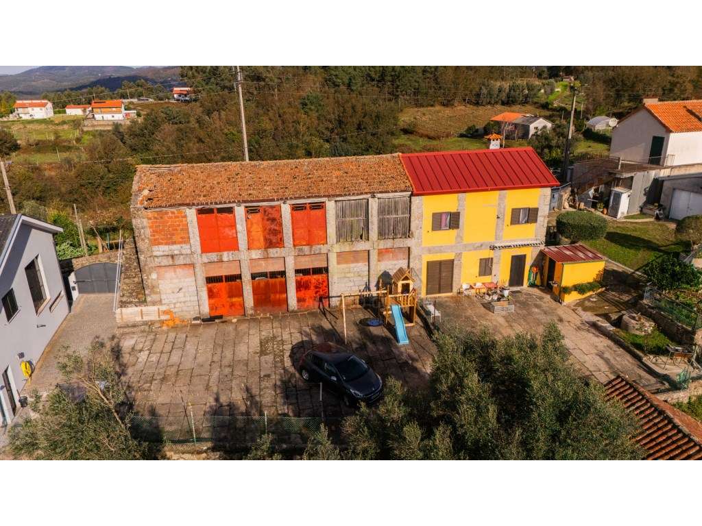 Terreno com Espigueiro - Grande imagem: 2/20