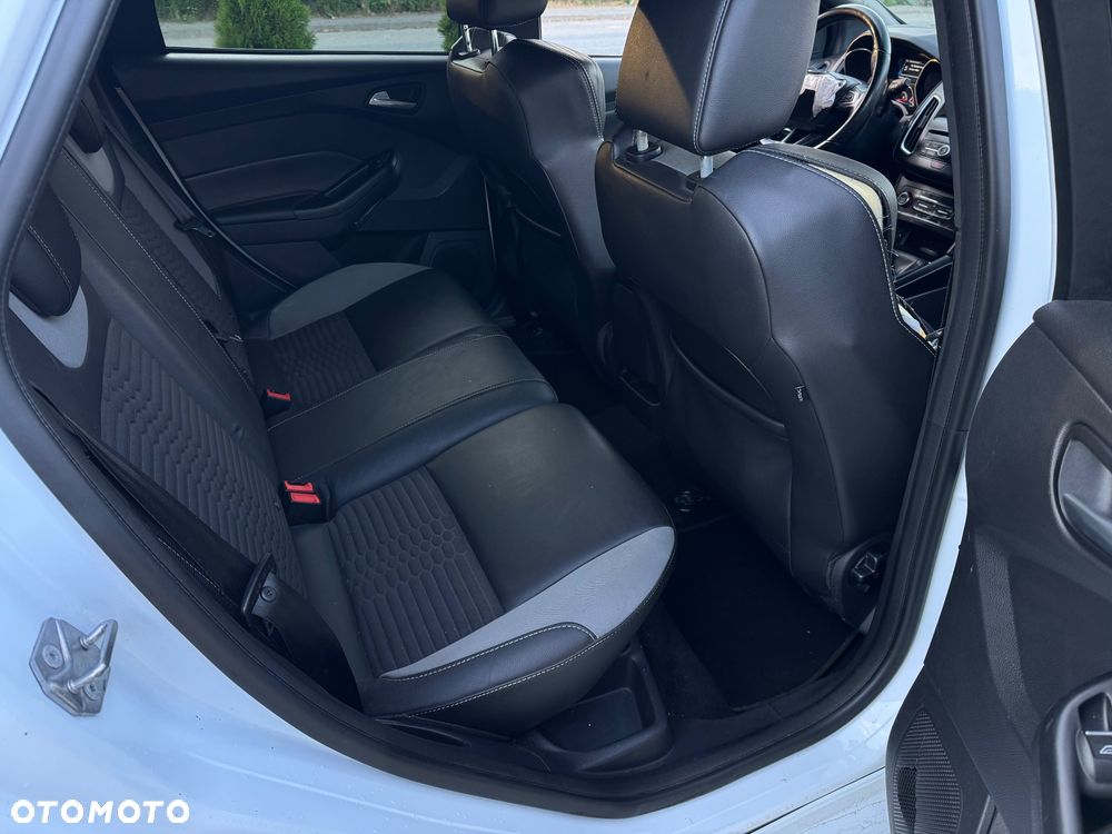 Ford Focus ST2 - 18