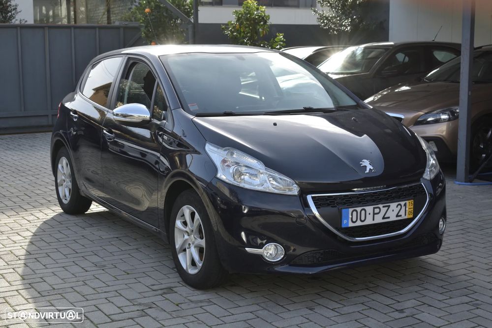 Peugeot 208 1.2 VTi SE Style - 1