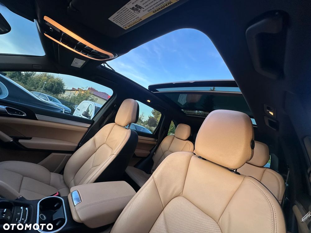 Porsche Cayenne - 8