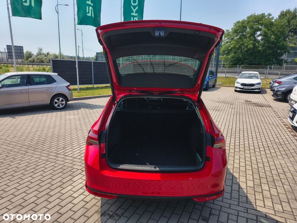 Skoda Octavia 1.5 TSI mHEV Drive Selection DSG - 12