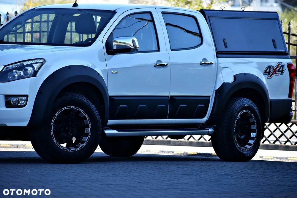 Isuzu D-Max 4x4 Double Cab Custom - 17