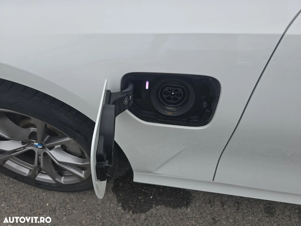 BMW Seria 3 - 33