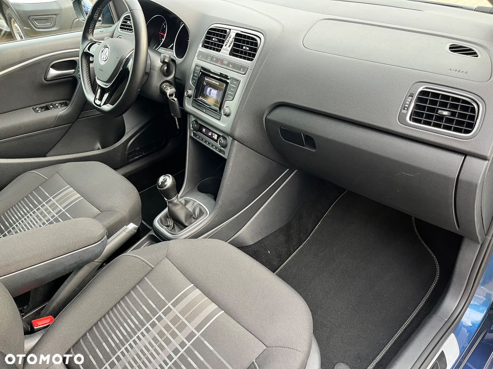 Volkswagen Polo 1.4 TDI Blue Motion Technology Lounge - 18