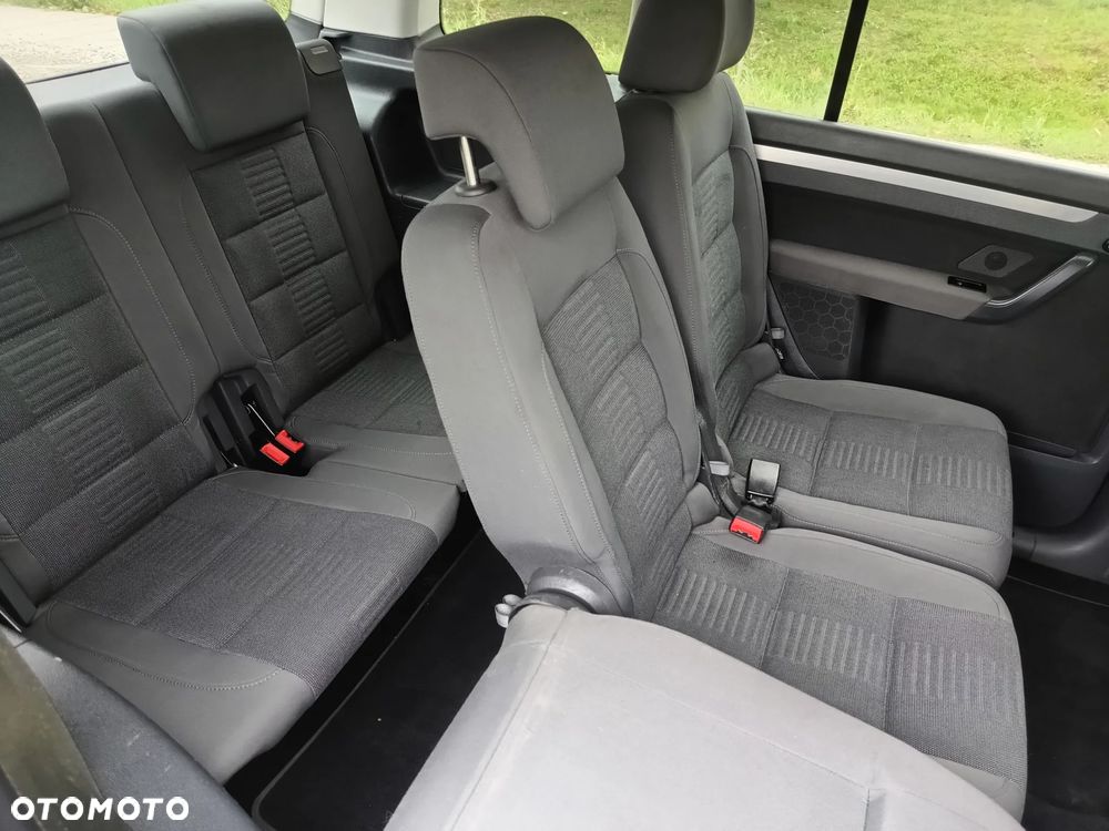 Volkswagen Touran 1.4 TSI DSG Highline - 23