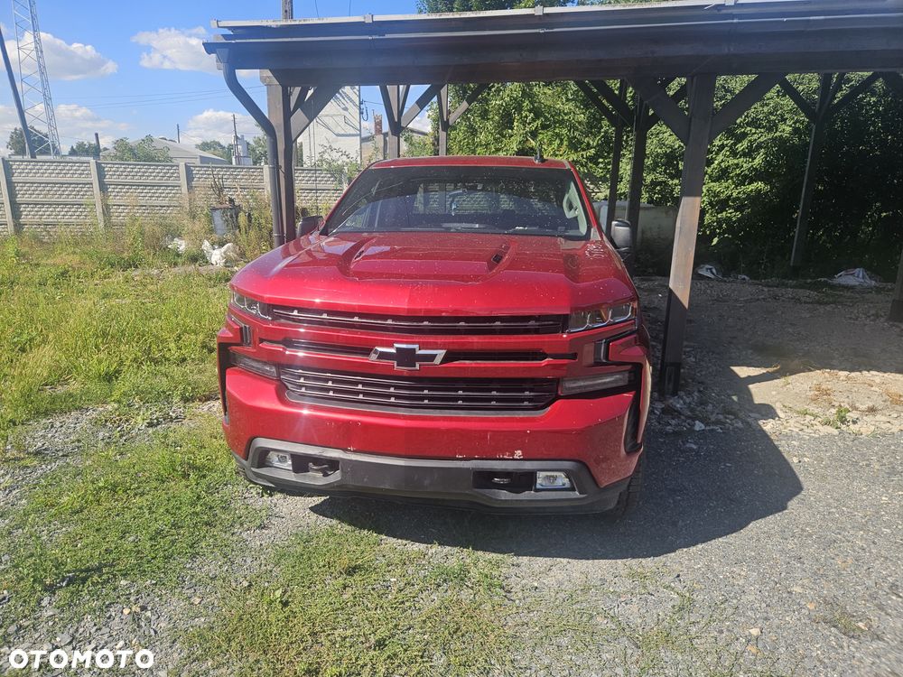 Chevrolet Silverado - 3