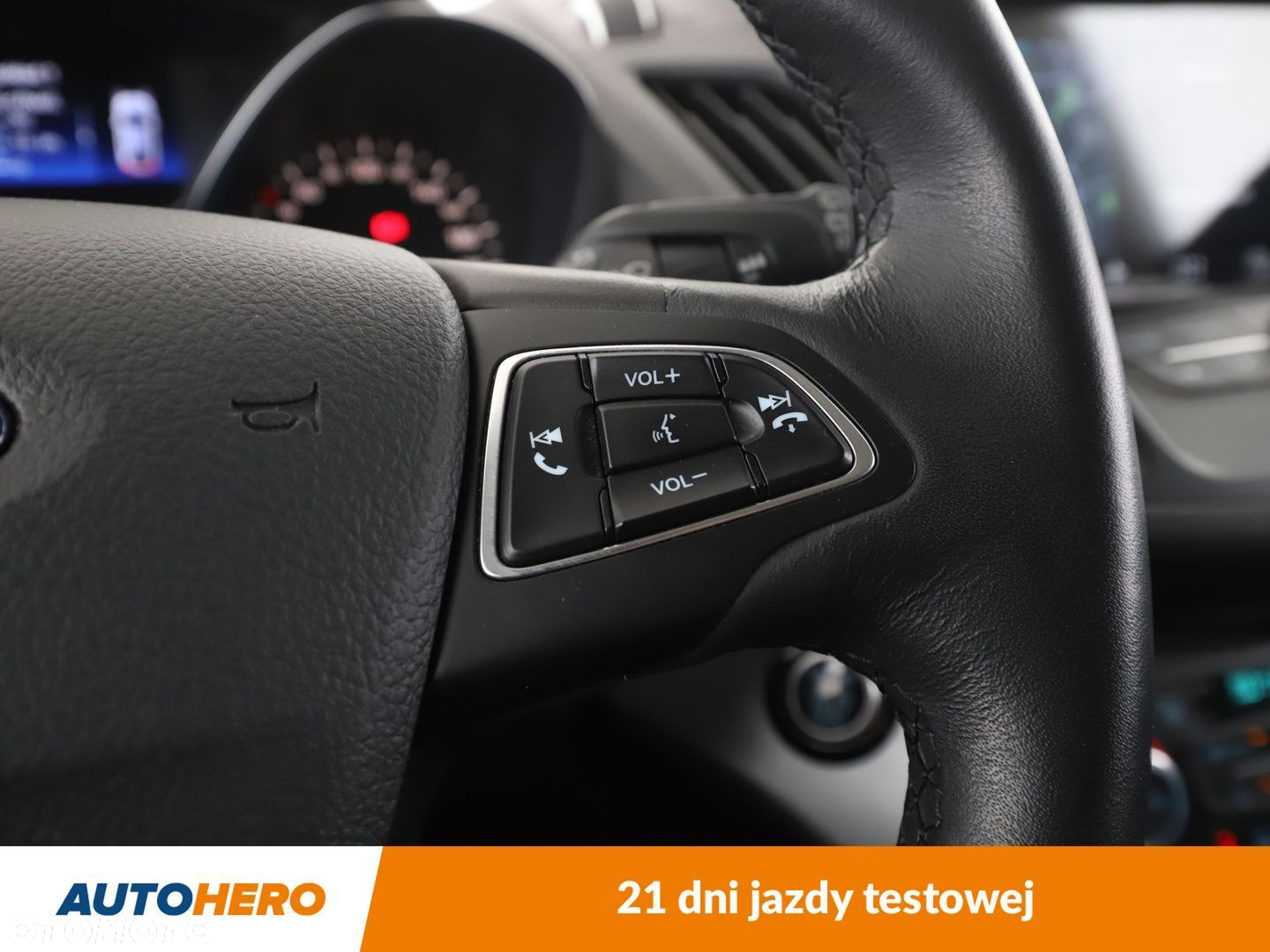 Ford Kuga - 27