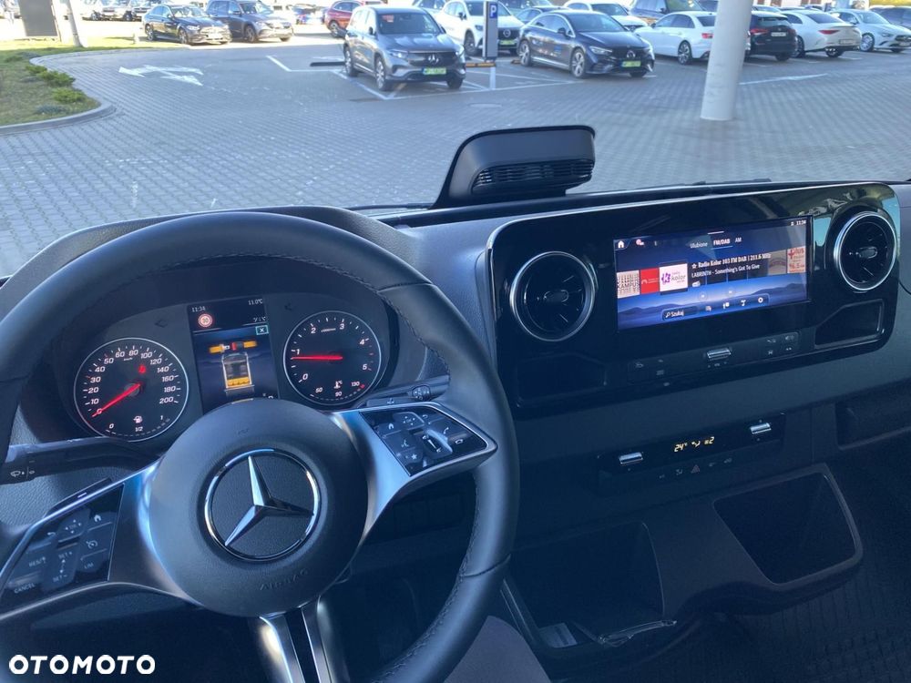 Mercedes-Benz Sprinter - 8