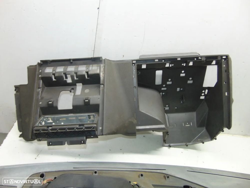 Peugeot 205 tablier - 6