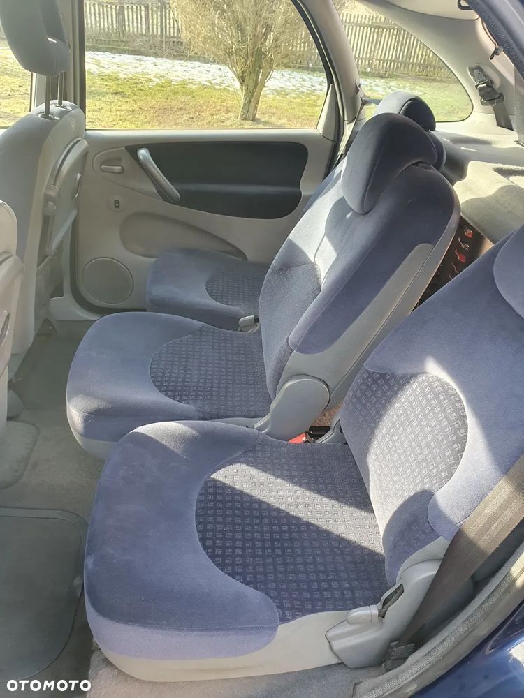 Citroën Xsara Picasso 1.6 Exclusive - 17