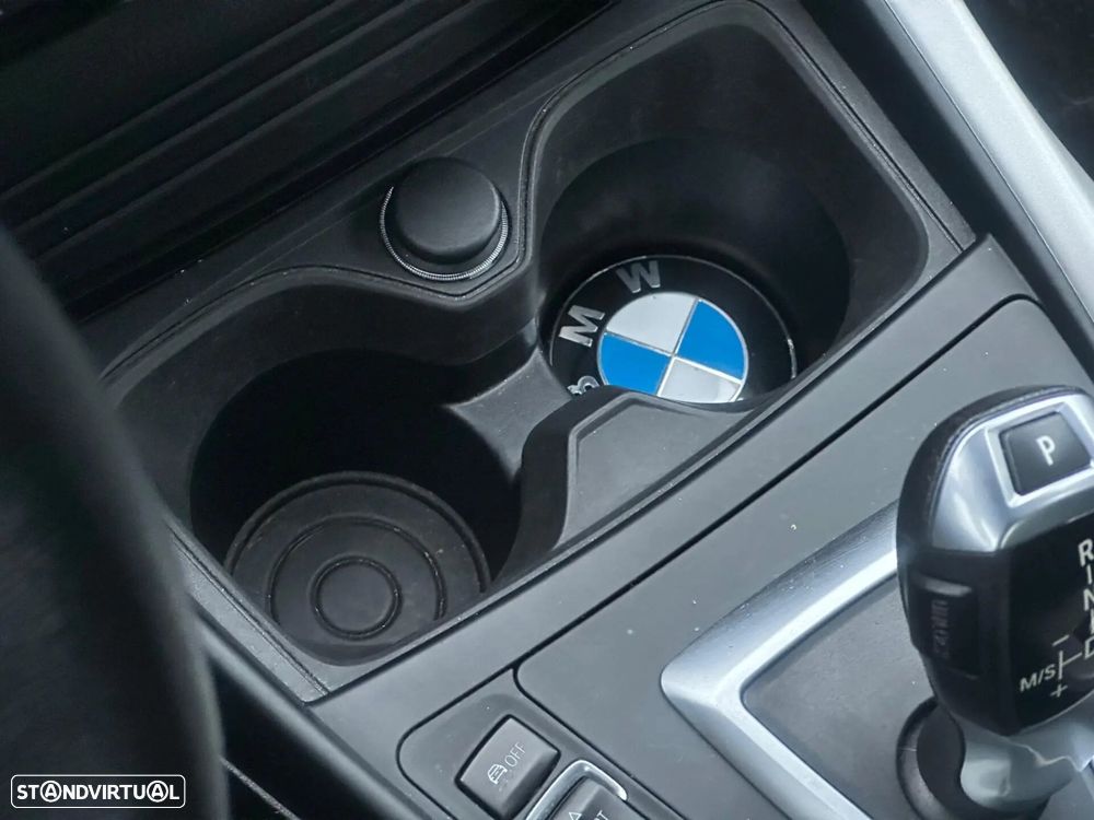 BMW 116 d Line Urban Auto - 19