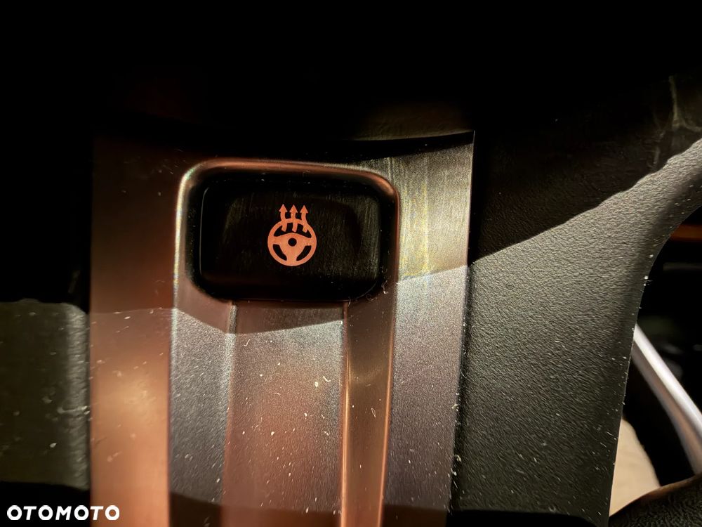 BMW Seria 3 330i M Sport sport - 13