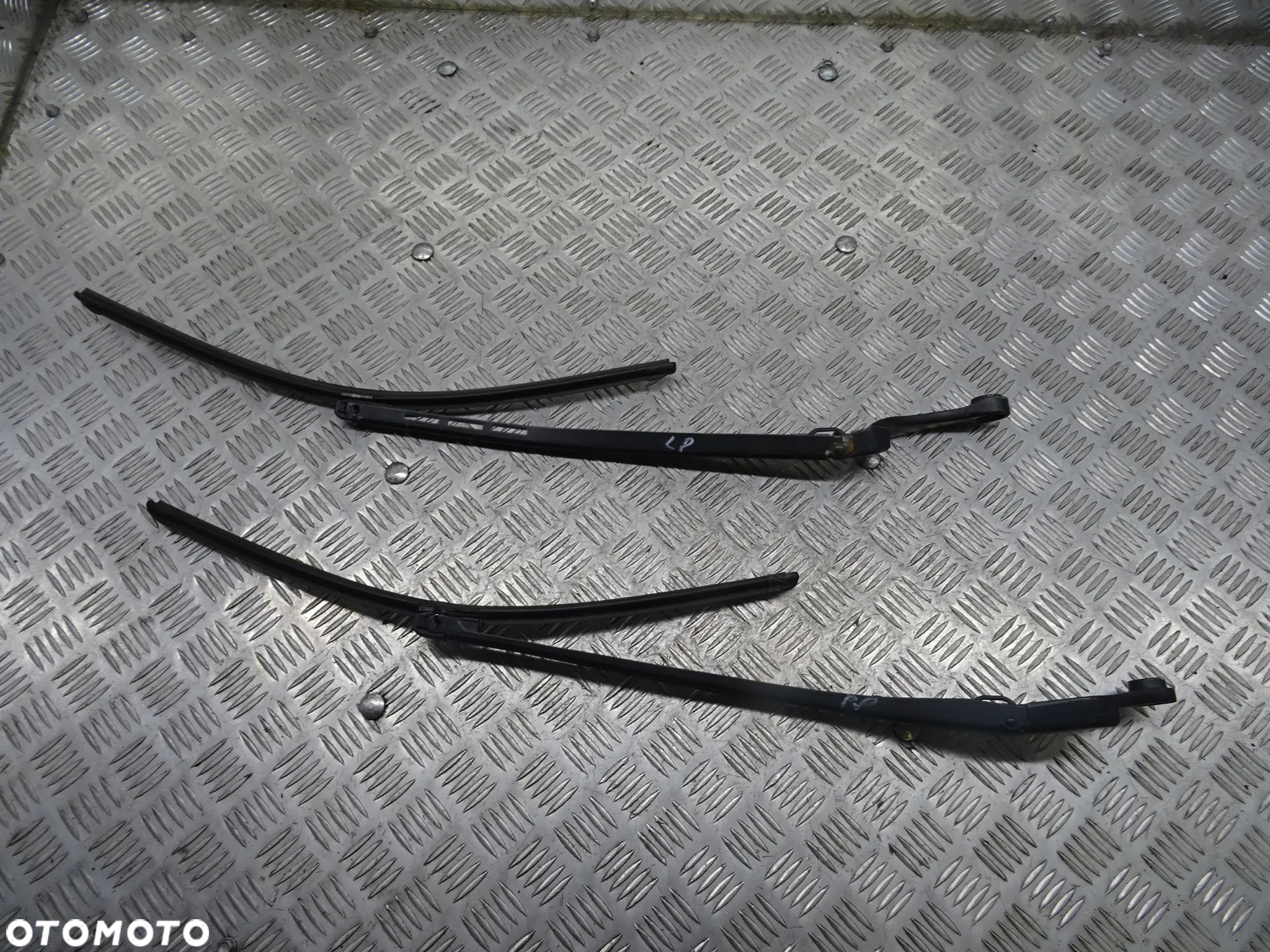 AUDI A4 B6 SEDAN 00-06 1.9 TDI RAMIĘ RAMIONA WYCIERACZKEK LEWY PRAWY PRZÓD PRZEDNIE - 4