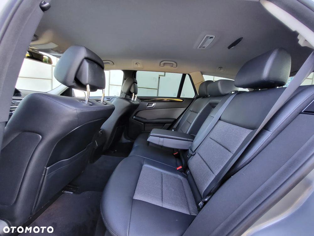 Mercedes-Benz Klasa E 300 BlueTEC Hybrid Avantgarde - 22