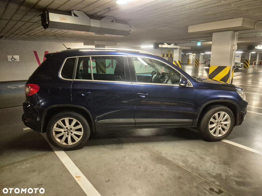 Volkswagen Tiguan - 10