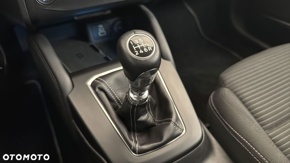 Ford Focus 1.0 EcoBoost mHEV Titanium X - 17