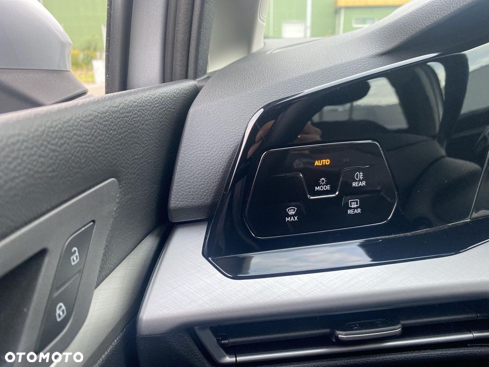 Volkswagen Golf - 17