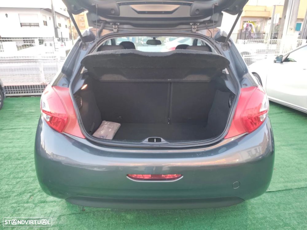 Peugeot 208 1.4 HDi Active - 7