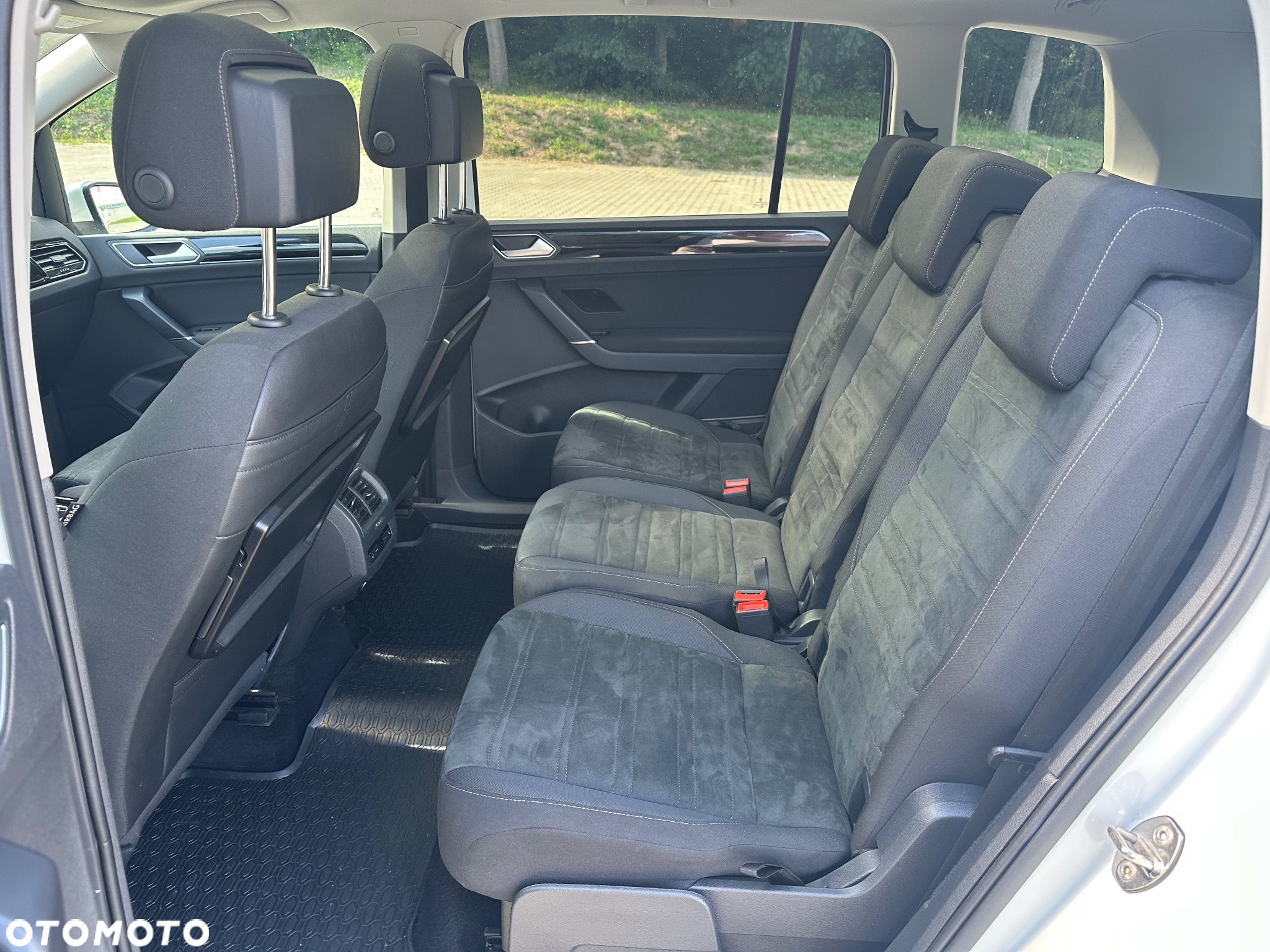 Volkswagen Touran 2.0 TDI SCR DSG Highline - 14