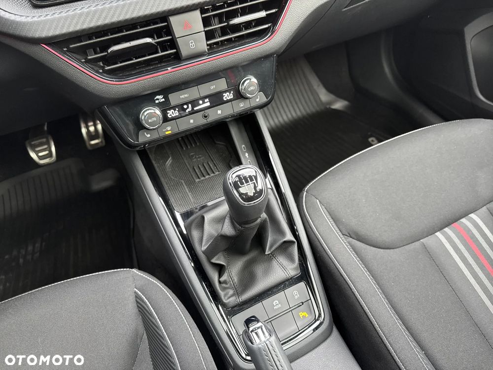 Skoda Kamiq 1.0 TSI Monte Carlo - 11