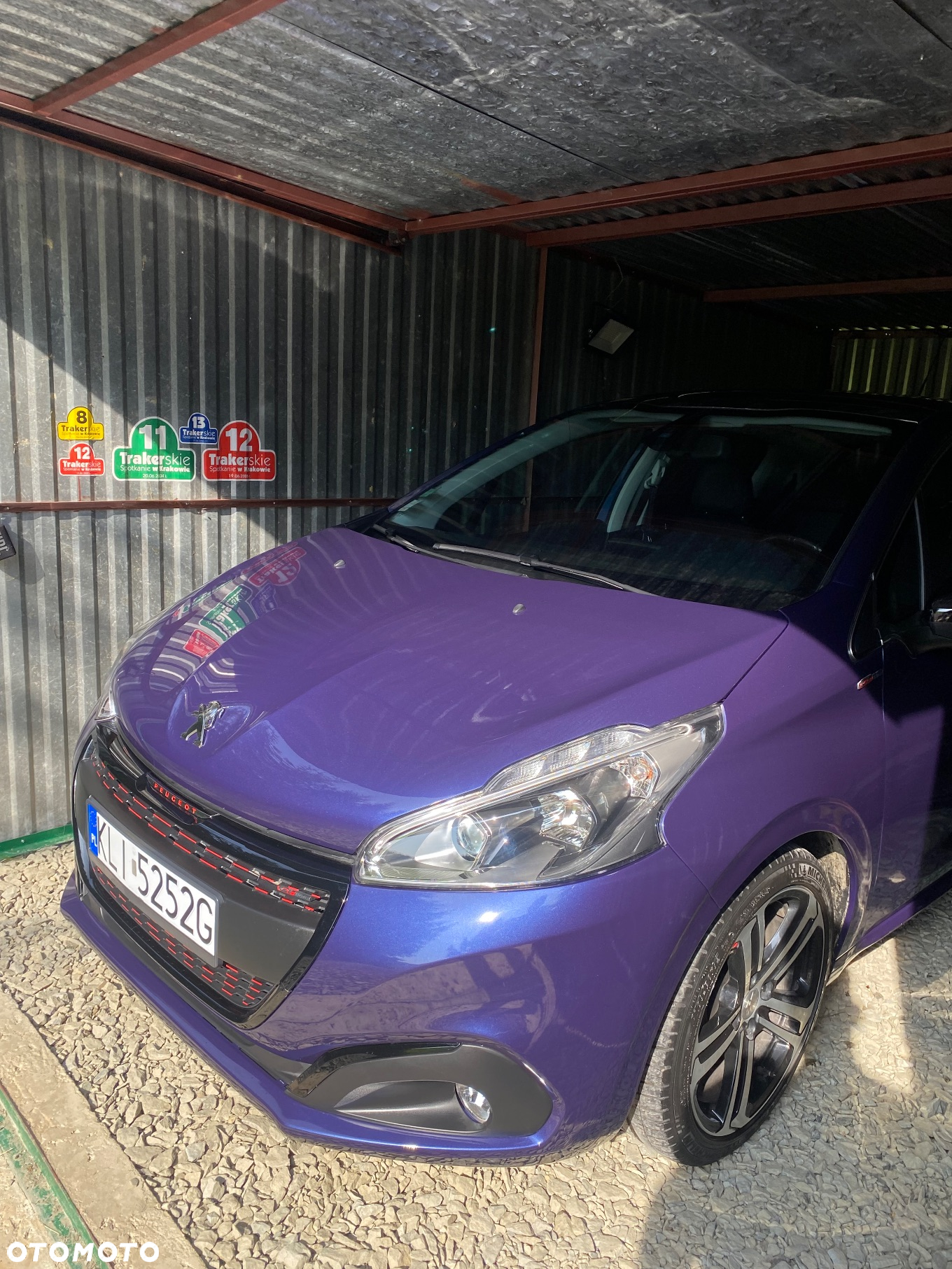 Peugeot 208 - 15