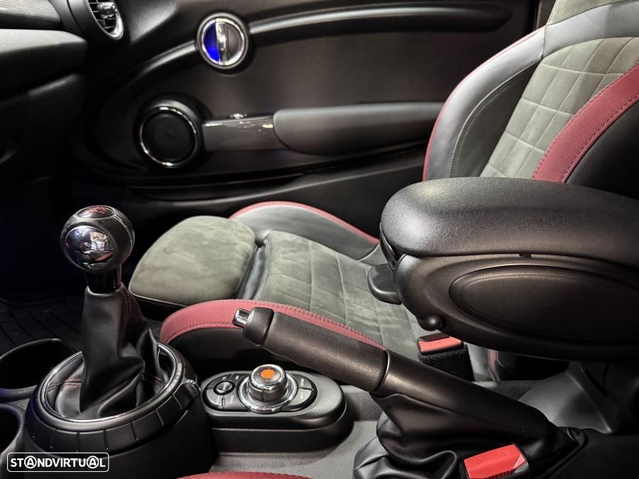 MINI Cabrio - 17