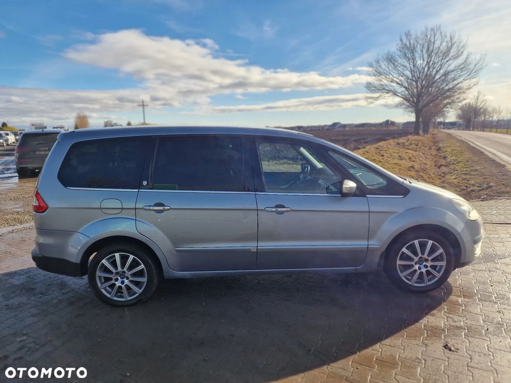 Ford Galaxy 2.0 TDCi Ghia - 8