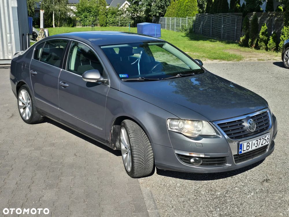 Volkswagen Passat - 2