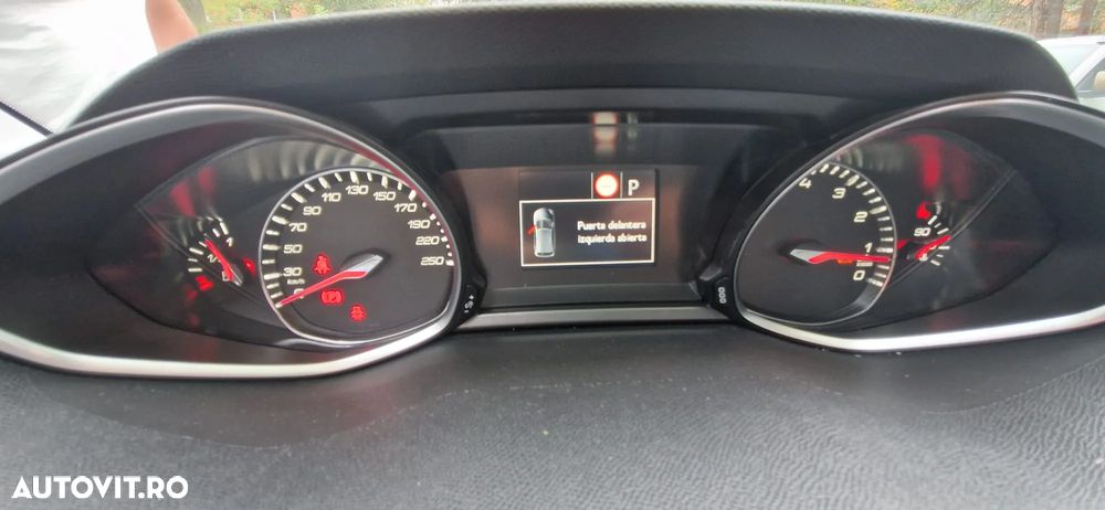 Peugeot 308 SW 1.2 L PureTech Turbo S&S EAT8 Allure - 1
