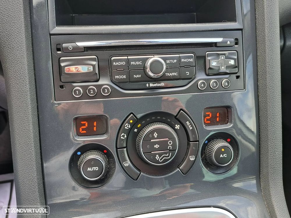 Peugeot 5008 1.6 BlueHDi Allure EAT6 - 35