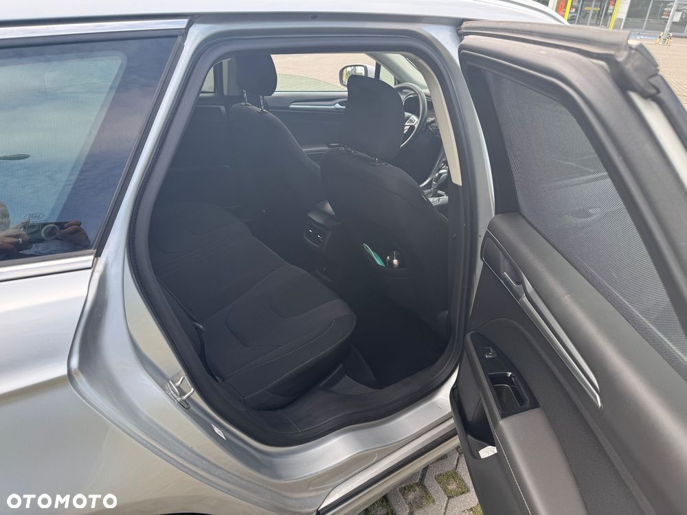 Ford Mondeo 2.0 TDCi Titanium PowerShift - 12