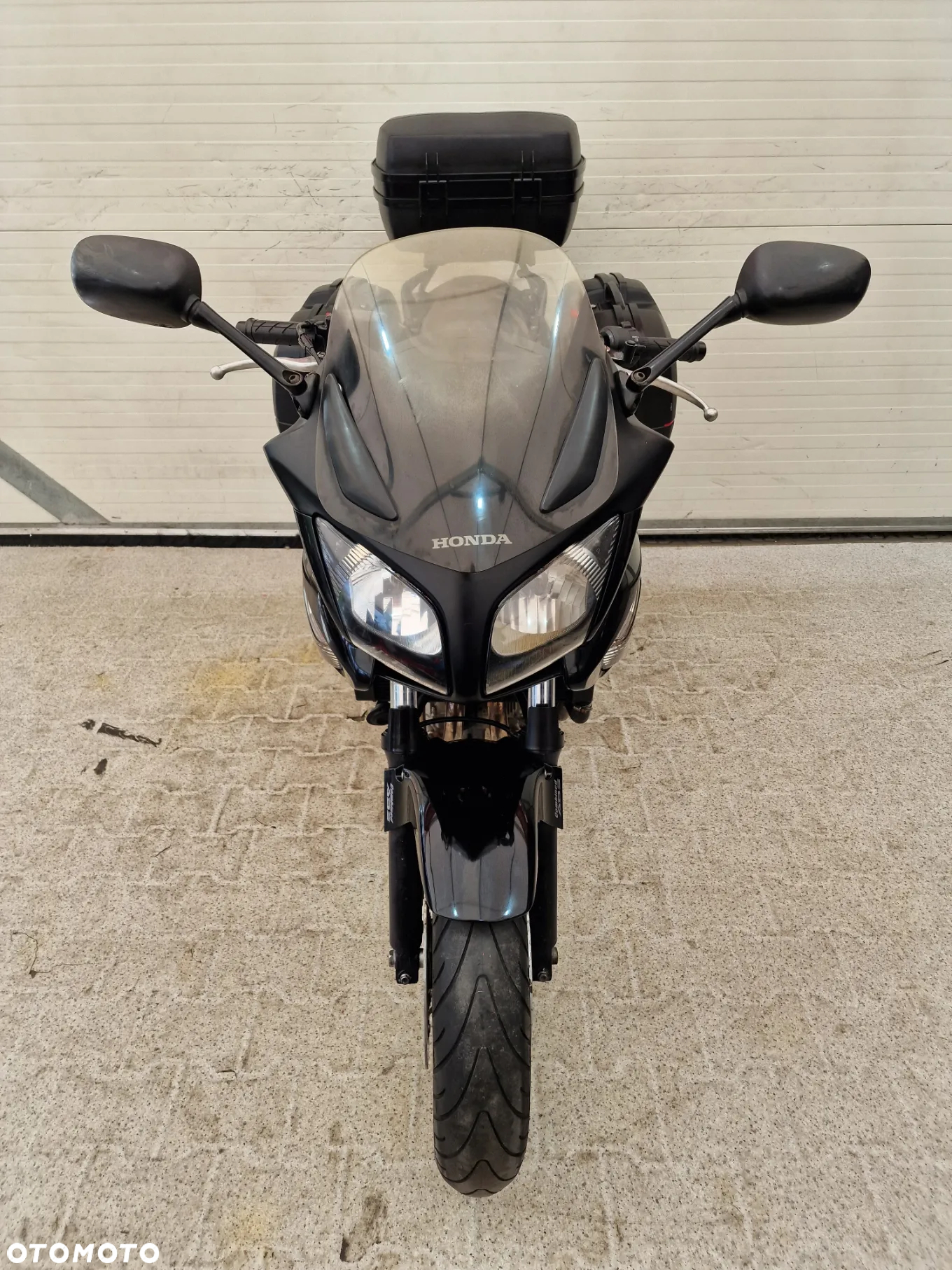 Honda CBF - 16