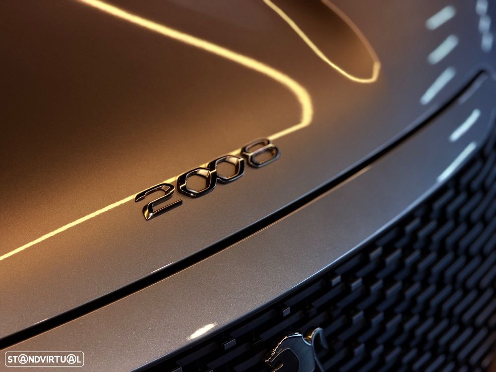 Peugeot e-2008 50 kWh GT Pack - 18