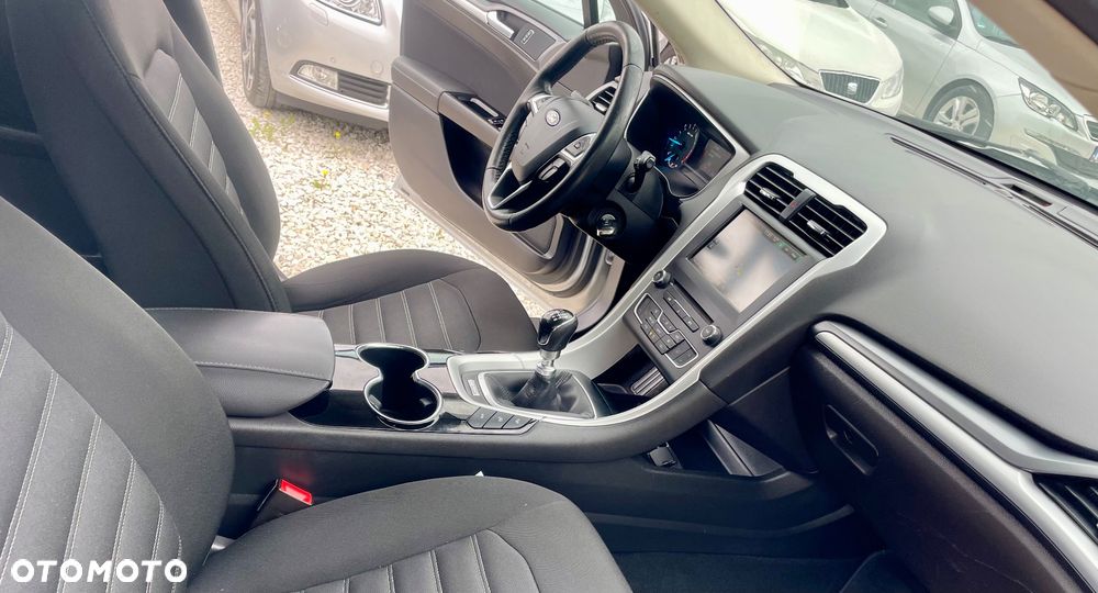 Ford Mondeo 2.0 TDCi STart-Stopp Titanium - 39