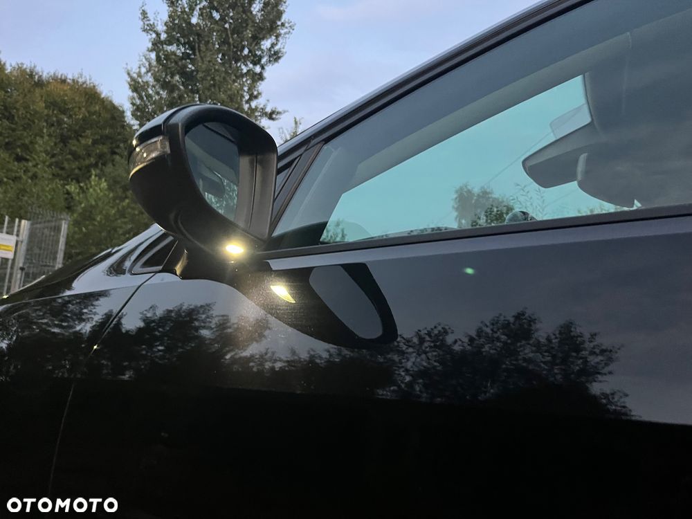 Volkswagen Golf 2.0 TDI (BlueMotion Technology) Highline - 22