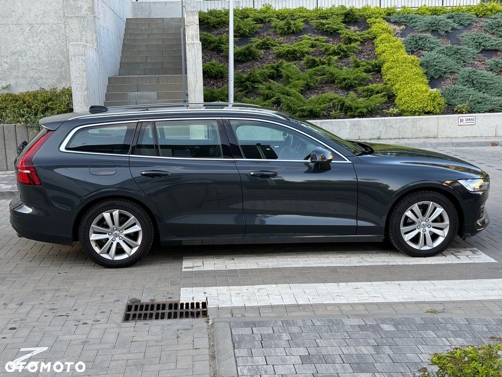 Volvo V60 D4 Momentum Pro - 4