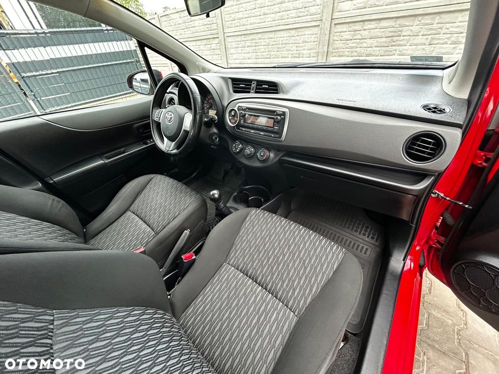 Toyota Yaris - 24