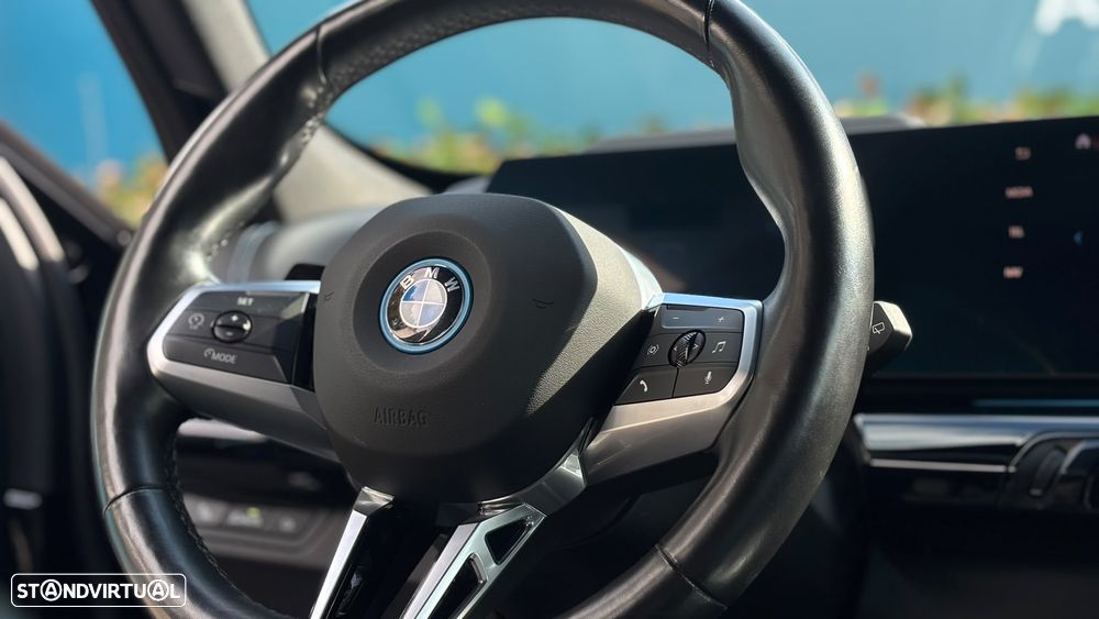 BMW iX1 xDrive30 M Sport Pack - 32