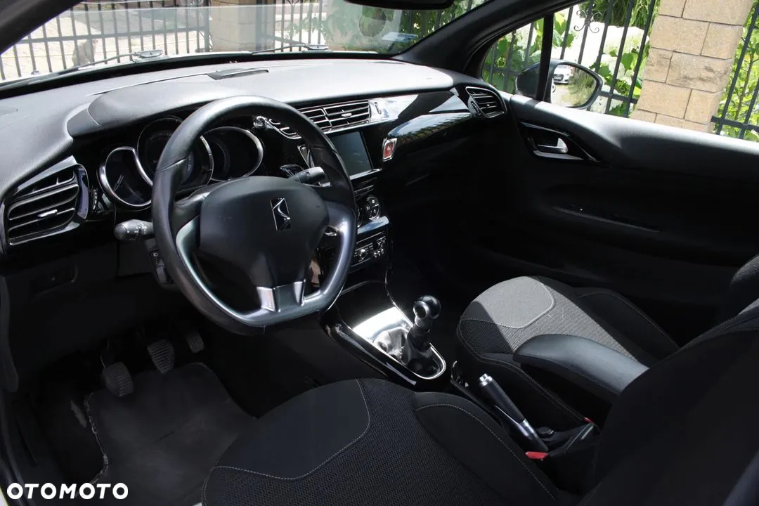 Citroën DS3 1.6 VTi SoChic - 10