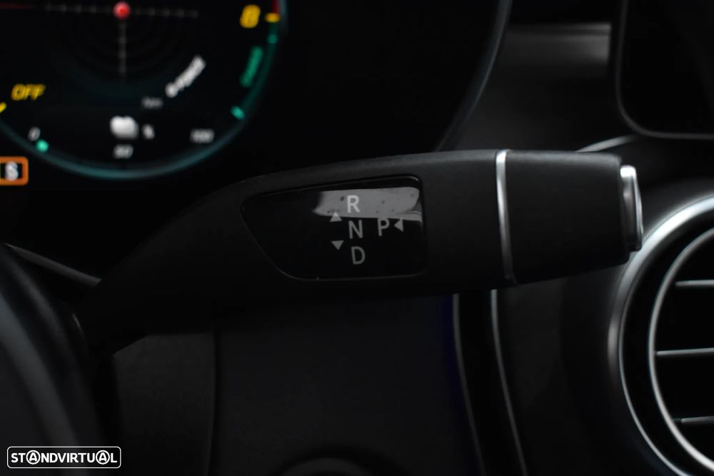 Mercedes-Benz GLC 300 e Coupe 4Matic 9G-TRONIC AMG Line - 39