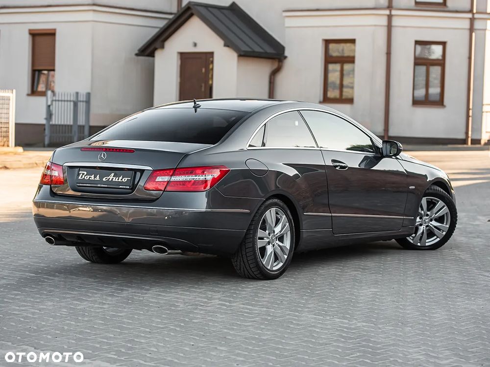 Mercedes-Benz Klasa E 350 CDI DPF BlueEFFICIENCY 7G-TRONIC Avantgarde - 13