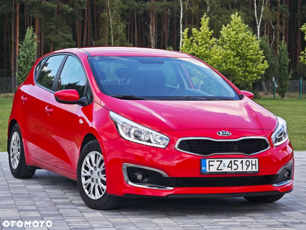 Kia Ceed 1.6 CRDi L Business Line DCT - 1