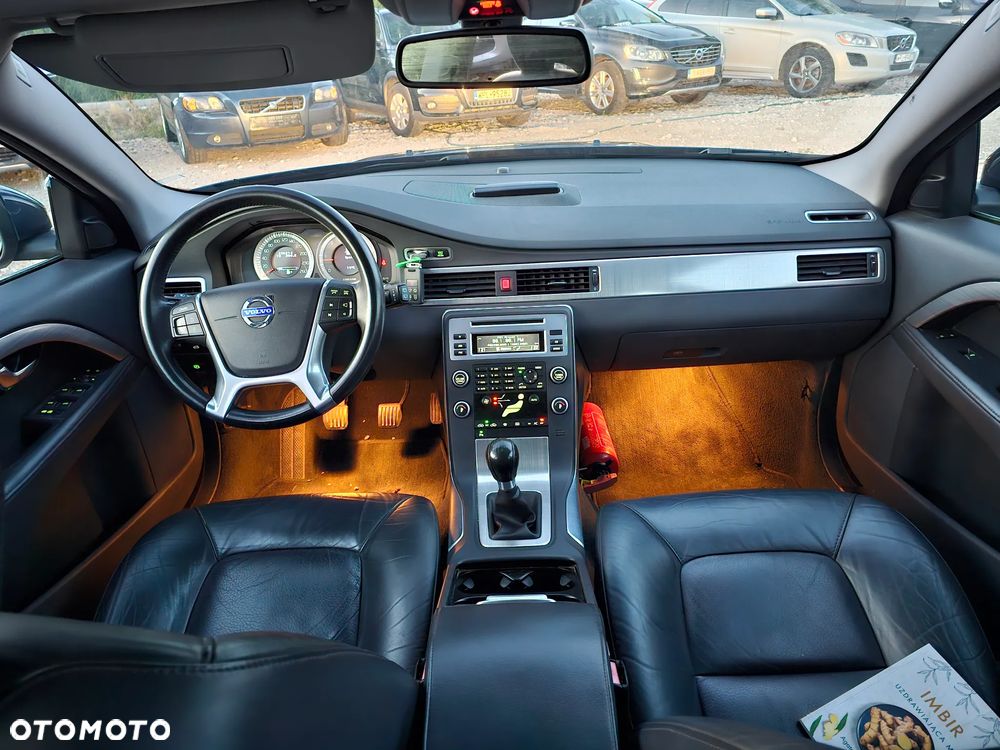 Volvo V70 D3 Momentum - 39