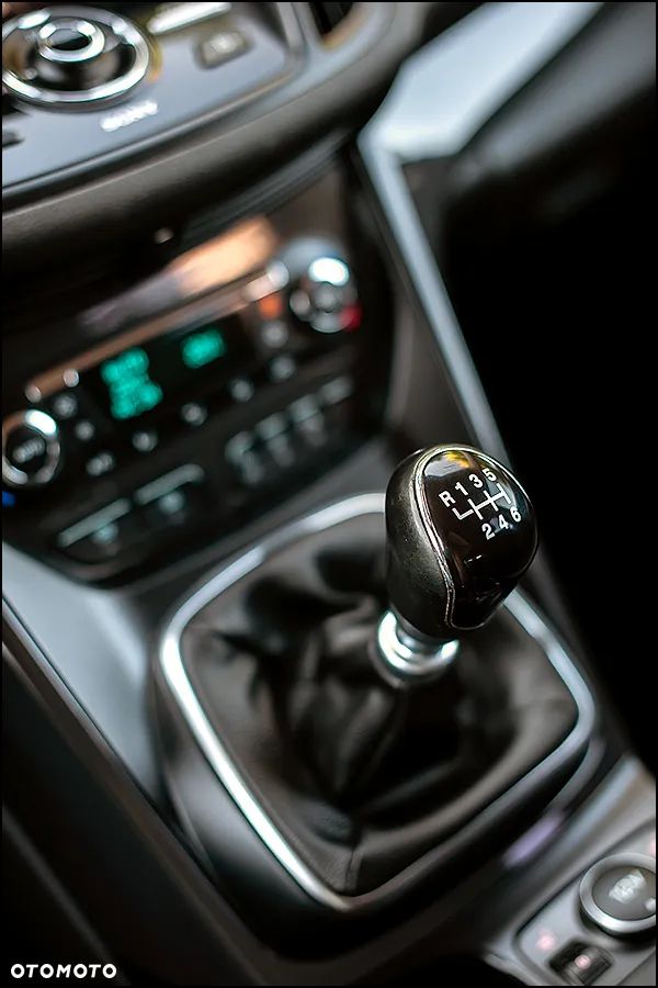Ford Kuga - 23