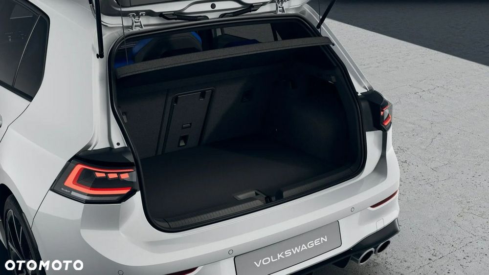 Volkswagen Golf - 10