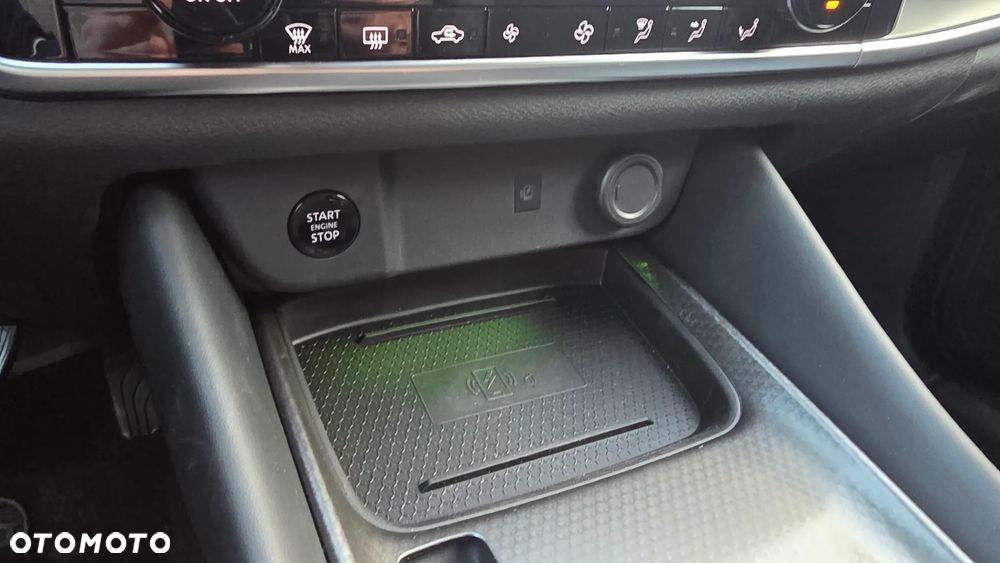 Nissan Qashqai 1.3 DIG-T MHEV N-Connecta Xtronic - 29