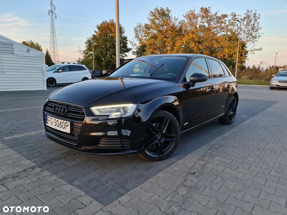 Audi A3 Sportback - 1