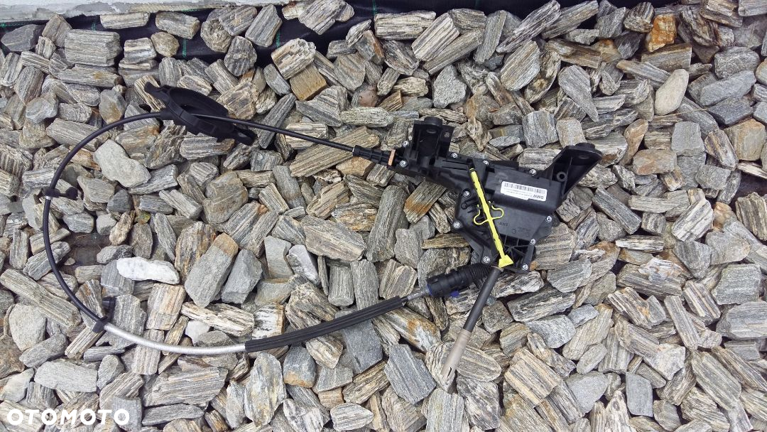 Wybierak lewarek biegów BMW 2 F45 F46 14- X1 F48 2516-8666166 - 3